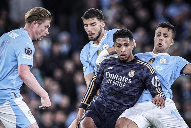 巨型雪人的 巨型雪人的