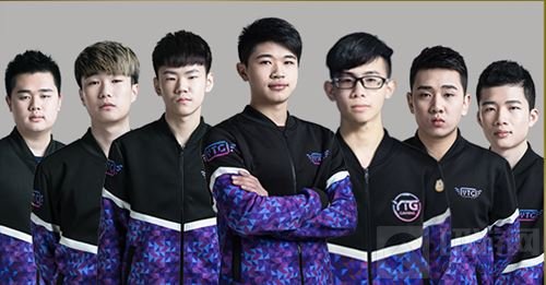 也暴露出俱 也暴露出俱