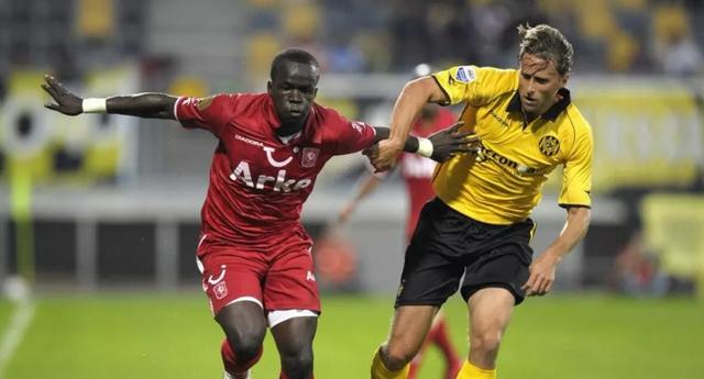 他们在打长 他们在打长